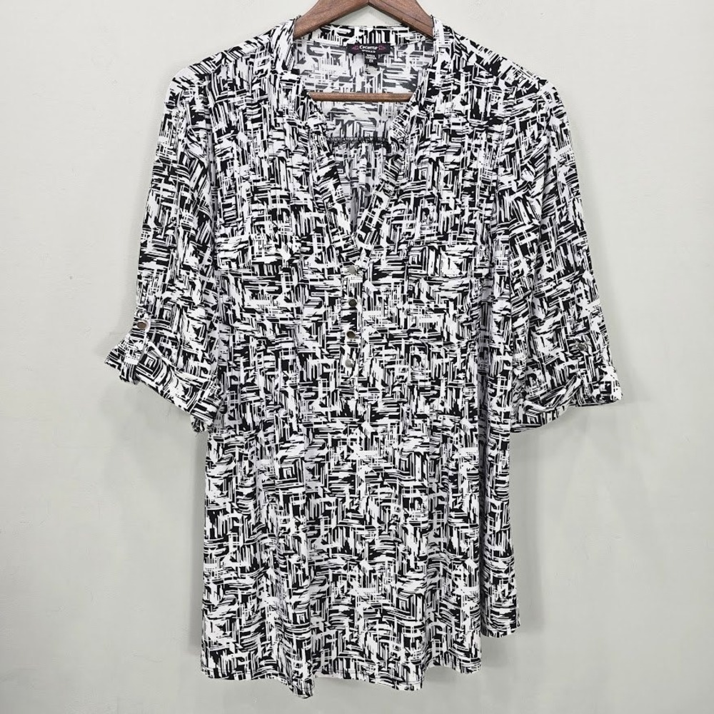 Cocomo Woman Popover Top Size 2X Black White Pockets Office Career Mature